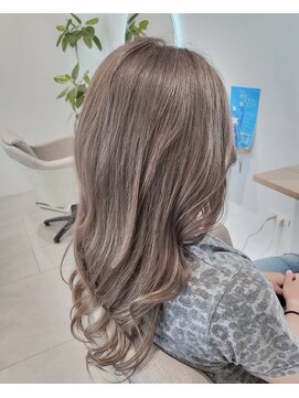 チェルシーヘアーデザイン(Chelsea hair design) ハイトーンカラー|ブリーチ|グレージュ|透明感カラー|刈谷