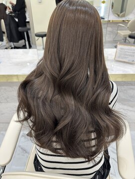 シェノン サントル(CHAINON CENTRE) グレージュカラー/シルキーベージュ/斜めバング[梅田/大阪]