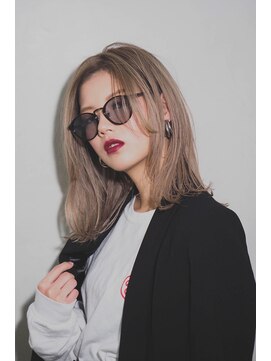 ジゼル(gisele) シャドールーツ