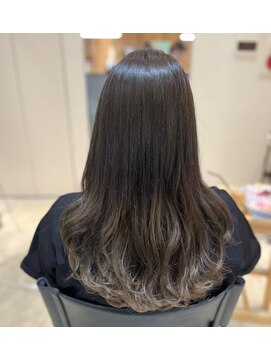 ニカイ(2F) 似合わせカット/イメチェン/グラデーションカラー/暗めカラー