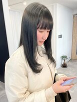 ミュラ(mulah)&nbsp;透明感カラーオリーブアッシュ＊ロングレイヤーカット