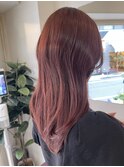 赤み強めのチェリーピンクカラー韓国ロングヘア梅ヶ丘