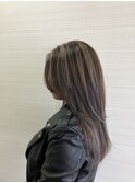 アッシュブラウン×ハイライト