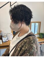 ルクワ(RUQWA)&nbsp;スパイラルパーマ×センターパート