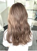 大人シアーベージュミニウルフボブミディアムレイヤー