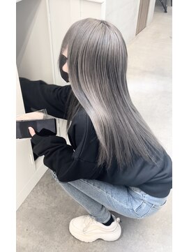 ジーナ 池袋(Zina) シルバーグレージュ