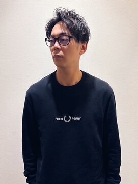 リック(LIC) ナチュラルセンターパート×大人ショート