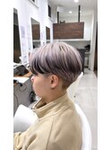 ホワイト × ブラック