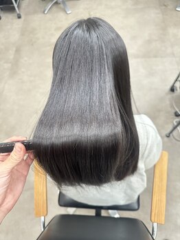 ヌークバイラヴェスト 四日市(neuk by lovest)の写真/【自分の髪の毛が好きになる*】今までコンプレックスだったくせ毛のお悩みも髪質改善縮毛矯正で解決！