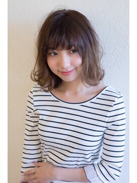 エルサフィロ キタハマ(el zafiro kitahama) 【el zafiro kitahama】グラデーションエアリーミディボブ☆