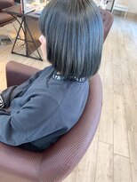 ヘアー アトリエ アンジー(Hair Atelier Angee)&nbsp;ネイビーブルーのヘアカラー