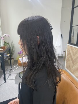 コノ(cono) 暗髪グレージュカラー