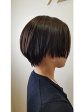 グランエクラ バイフルショウ(GRAND ECLAT by FURUSHO) 大人可愛い20代30代40代 ブラントショート