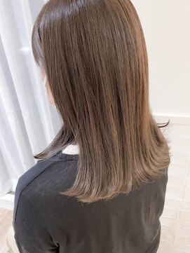 ネオリーブアイム 横浜西口店(Neolive aim) 切りっぱなしミディアム★オリーブベージュ