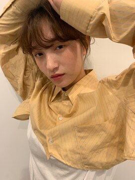 エイチ(H) 40代50代ハンサムショートアンブレラカラーベリーショートボブ