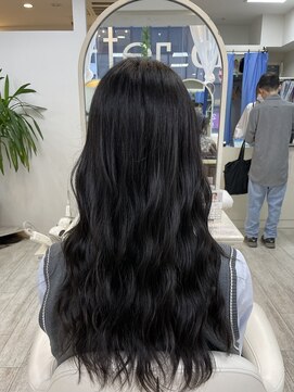 アルターシェリー(aL-ter che'rie) 巻き髪ロング[黒髪/グレーベージュ/レイヤーロング/前髪パーマ ]