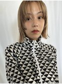 ステップレイヤーボブ/ブロンドベージュ/tricca代官山