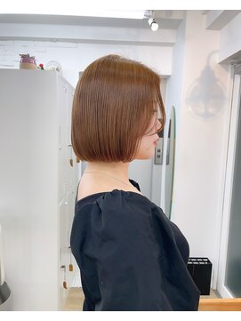 イコ 表参道原宿(ico) ベージュ　ぷつっとボブ　ブリーチカラー