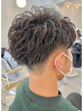 ロミーオム 本厚木(ROMMY. Homme) 刈り上げツーブロックスパイラルパーマビジネスメンズヘア