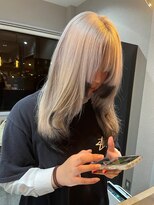 ウユ(uhyu) 【uhyu】ホワイトシルバー/ブラックエンドカラー