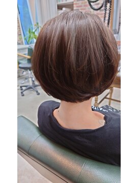 ジースリー 東神奈川店(G-THREE) イルミナカラー×丸みショート