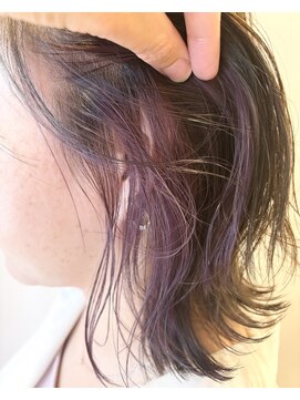 トレパルッキエーレ(tre parrucchiere) ［-tre-］インナーカラー×ラベンダーグレー