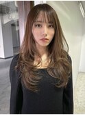 AXIS北野 小顔似合わせカットメルティカラーレイヤー