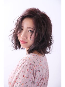エスアンドエフ美容室 松富店(S&F) ラフな無造作ウェーブが大人かわいいミディ