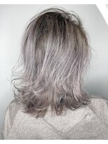 モードケイズ 阿倍野店(MODE K’s) ホワイトグラデーション