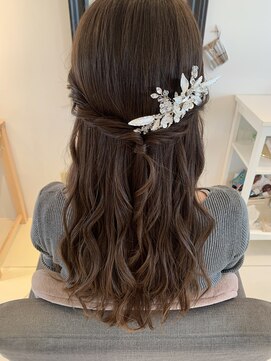 フェリーチェ(Felice) 韓国風　花嫁　ドレス　ハーフアップ　ウェディング　上品