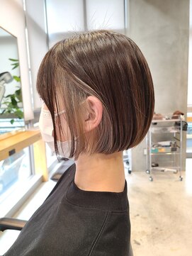 エリマ 調布(elima) インナーカラー/グレージュ/ミニボブ/大人ボブ/前髪あり