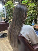 ロダット 横浜(LODAT by little)&nbsp;グレージュアッシュ×バレイヤージュ【LODAT横浜】