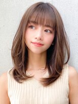 大人可愛い美髪小顔カットこなれミディネビージュ