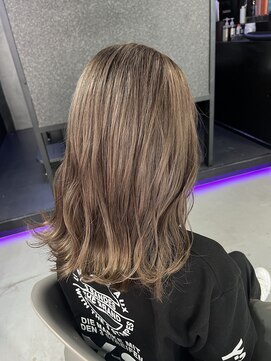 クク 那覇国際通り(CUCU) アッシュブラウン