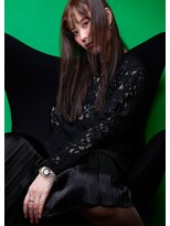 アンアタッシュ(UNE ATTACHE)&nbsp;大人可愛いいと強さのハーモニー、春のグレージュ［ 吉祥寺］