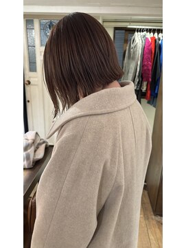 フランチェスカ(Francesca) ミニボブ　ストレートボブ　切りっぱなし