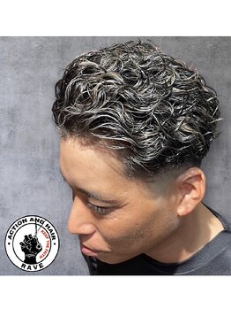 レイブ アクション アンド ヘアー 北千住店(rave Action and Hair)の写真/アイロンパーマも出来るので＜濡れパン＞に仕上げる事が【rave】なら可能に！styleの幅は無限大！