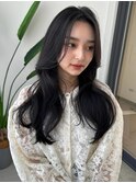 センターパートゆる巻×黒髪ロング