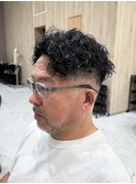 ツイストパーマ/フェード/短髪