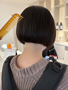 ビファインクーアヴェダ(Be fine coo AVEDA) アイロンなしでまとまるボブ/