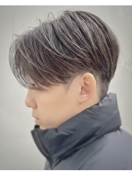 アンドモア(and MORE) メンズセンターパート