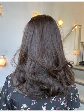 カシー(Casii) レイヤーカット・ラベンダーブルージュ・リペアカラー