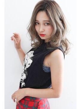 エルサ(Elsa) 【Elsa元町・三宮】外国人風フェアリーグレージュカラー