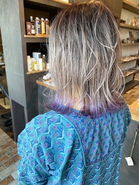 ベランダ(veranda) 毛先にホワイトラベンダーのラインを