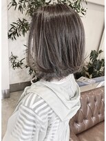 ヘアアンドメイクフリッシュ(HAIR&MAKE FRISCH) ハイライトグレージュボブ