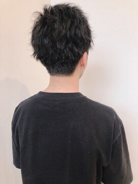 ロルド シェリ(Rold Cheri) クセ毛のツーブロックスタイル