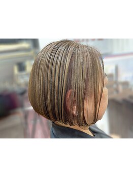 【新時代の白髪ぼかしカラー】【脱白髪染め】白髪を活かしてオシャレに染める！