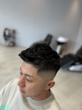 シアター 高崎(THEATER) 前髪上げスタイル