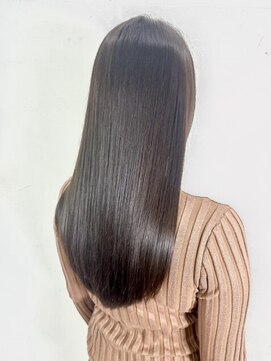 グランディール(Grandir) 美髪ストレートヘア