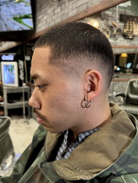 フォーコーナーズカットショップスリーセント 栄(FourCornersCutShop 3/cent) イージーバズ/イージーパーマ/バズカット/ボウズフェード